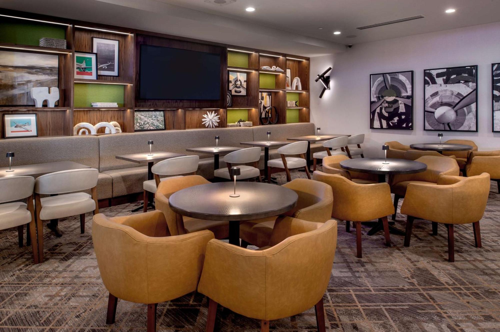 Hilton St. Louis Airport Hotel Woodson Terrace Eksteriør billede